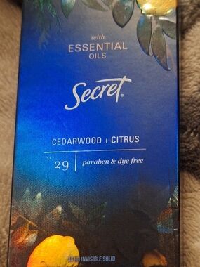 Secret Cedarwood + Citrus Invisible Solid Deodorant - Blue Packaging